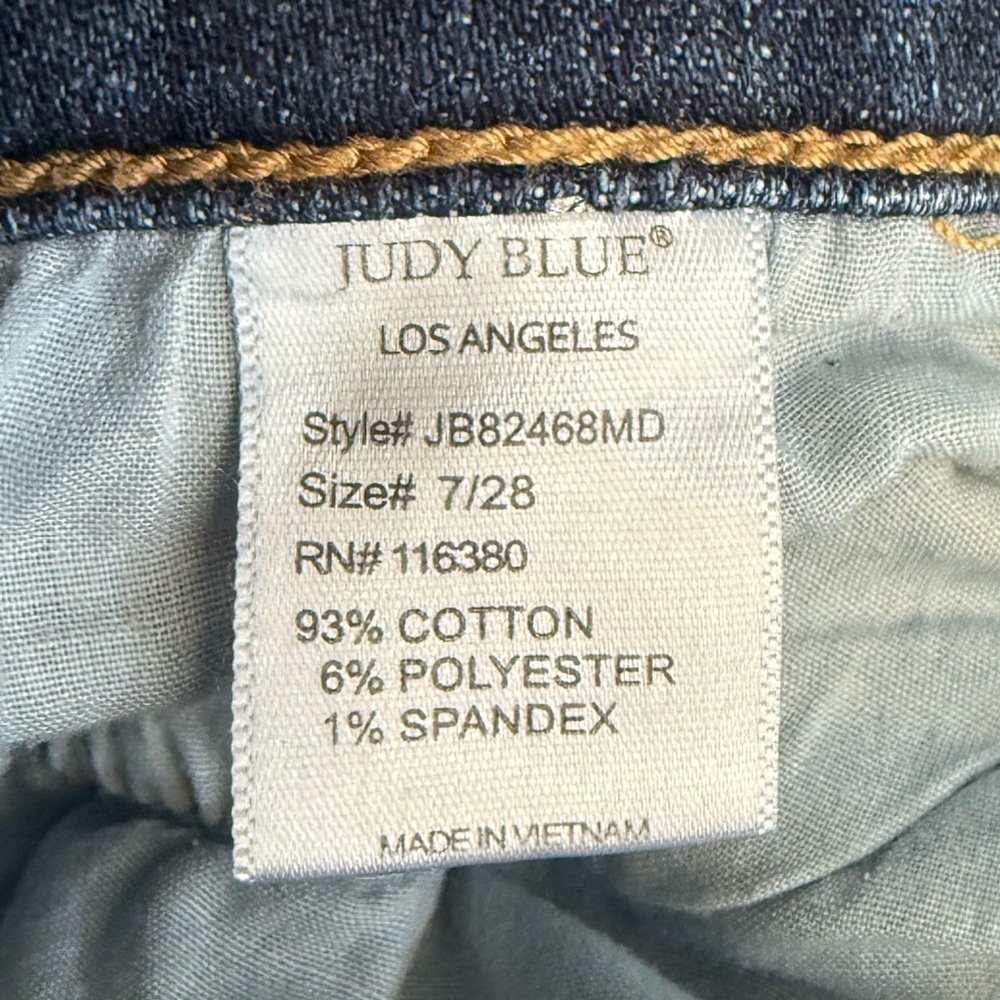 Judy Blue Distressed Frayed Hem Straight Leg Jeans - Picture 11 of 11
